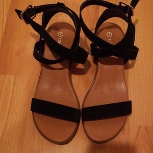 Top Moda 1 inch strappy sandals size 7